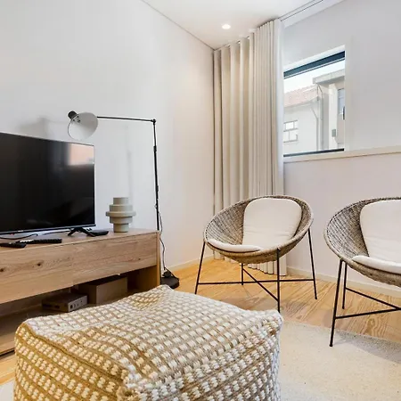 Apartament Guestready - Contemporary Getaway In *