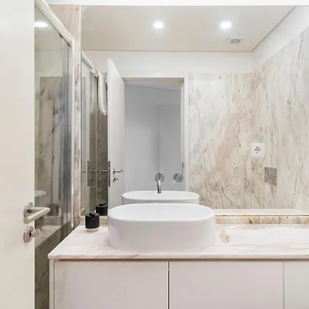 Guestready - Contemporary Getaway In * Porto